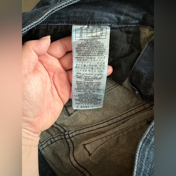 Guess Jeans - Picture 3 of 3